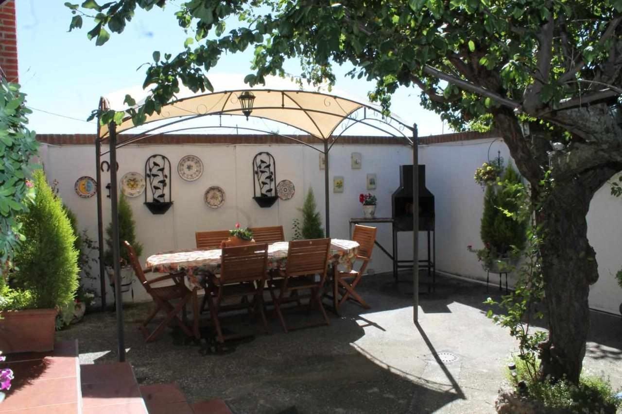 Alojamiento La Olmedana Olmedo Exterior foto