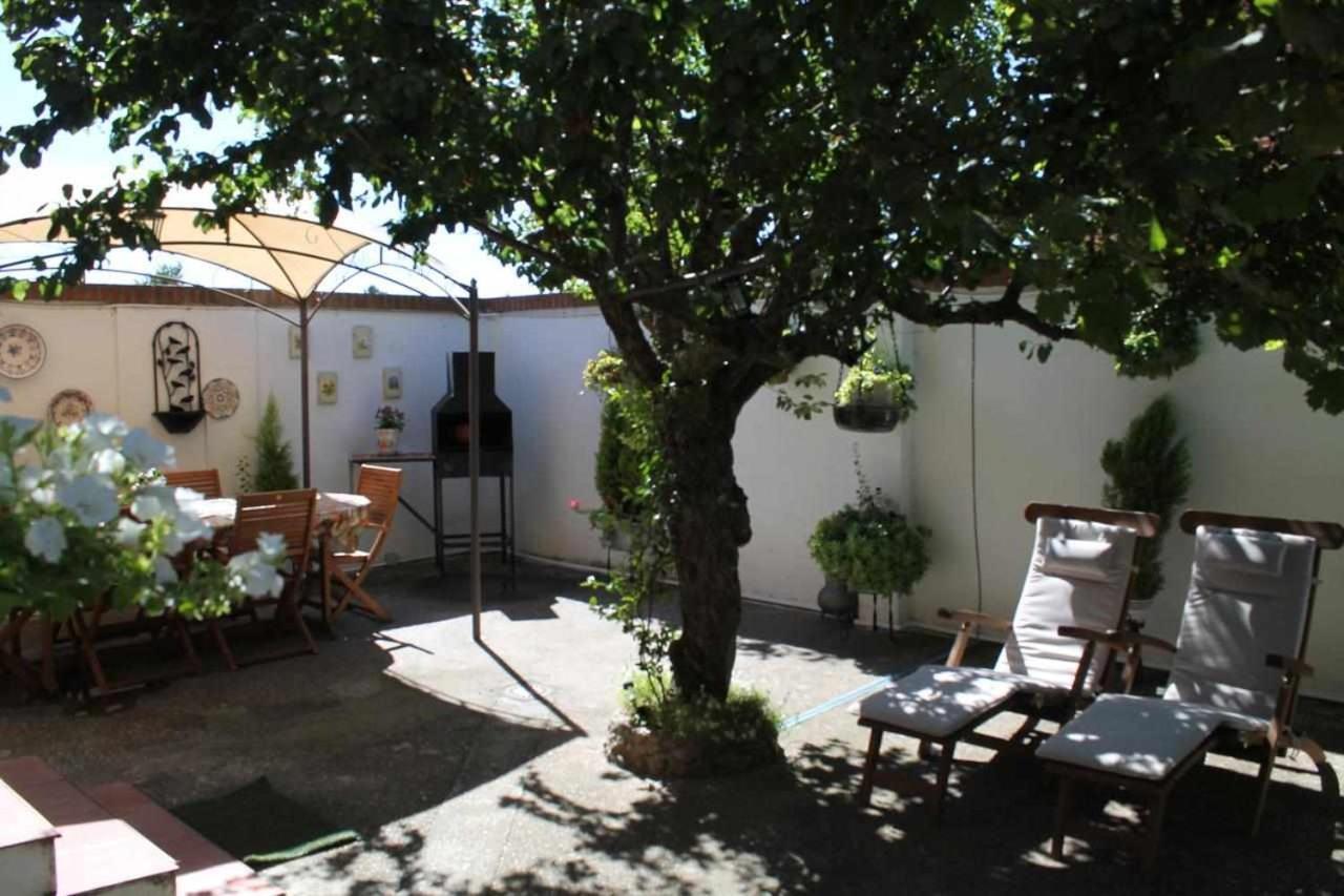 Alojamiento La Olmedana Olmedo Exterior foto